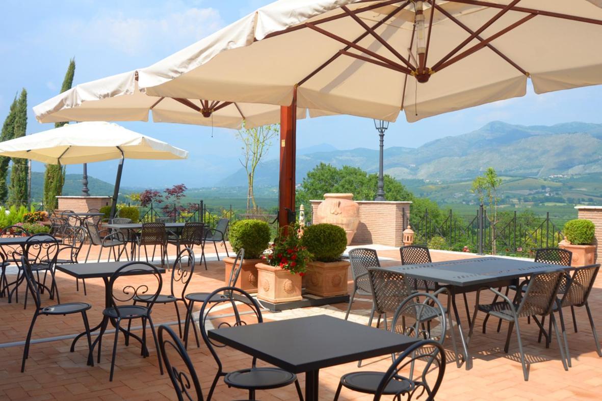 Bosco D'Olmi Country House Sant'Andrea del Garigliano Kültér fotó