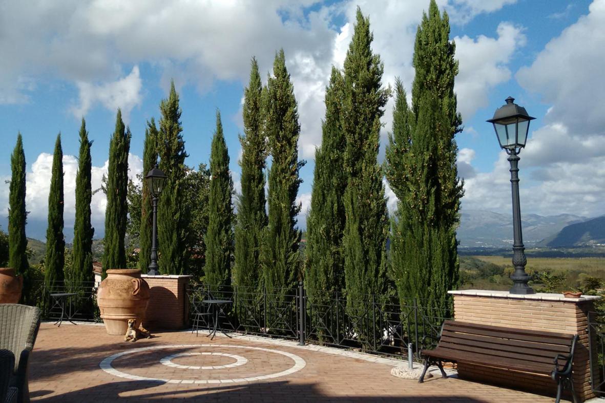 Bosco D'Olmi Country House Panzió Sant'Andrea del Garigliano Kültér fotó