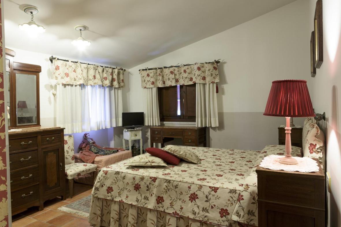 Bosco D'Olmi Country House Sant'Andrea del Garigliano Kültér fotó